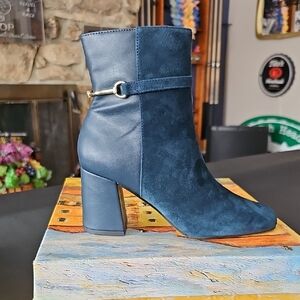 Bella Vita Navy Ankle Boots